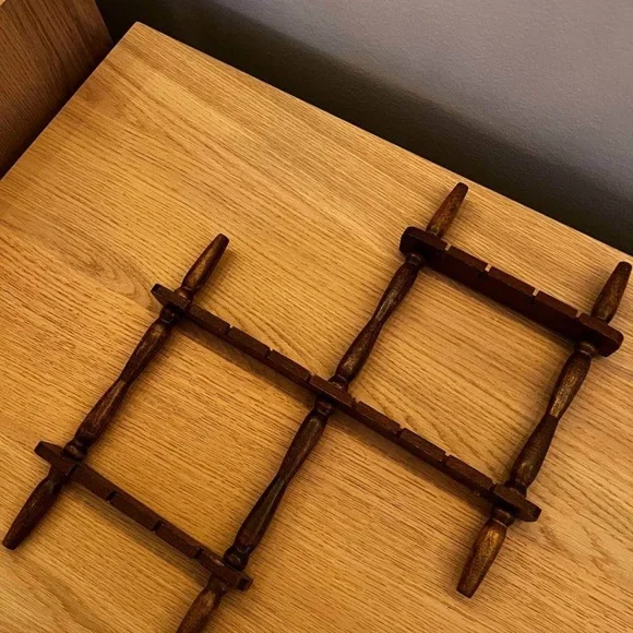 Wooden Expandable Wall Display Rack - Brown - Picture 4 of 7